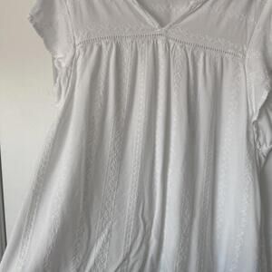 Knox Rose White Cap Sleeve V-Neck Embroidered Blouse